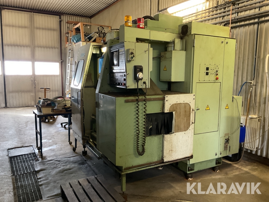 CNC fräs Okuma MC-30VA