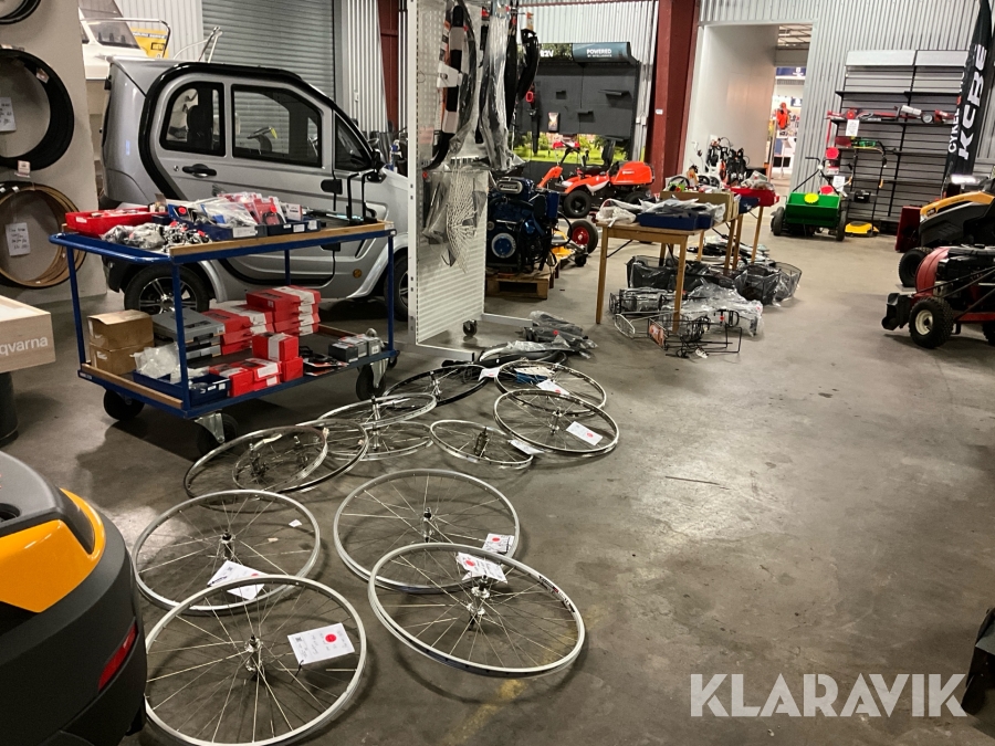 Stort parti med diverse cykeltillbehör (nytt)