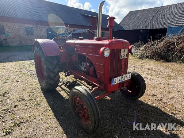 Veterantraktor Hanomag R27