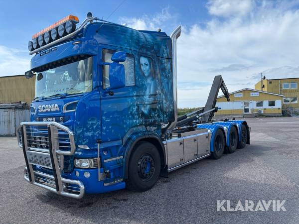 Lastväxlare Scania R560 med kranflak HMF 2620-K6