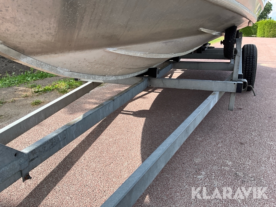 Båt Viper 630 Greyline med motor Suzuki 140hk 4-takt