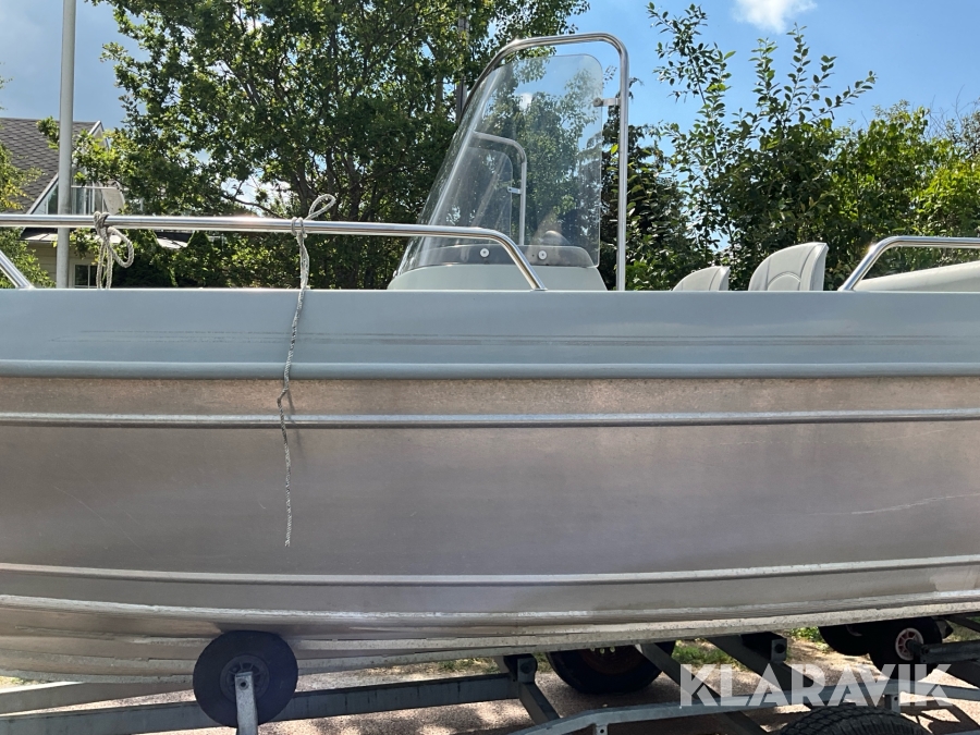 Båt Viper 630 Greyline med motor Suzuki 140hk 4-takt