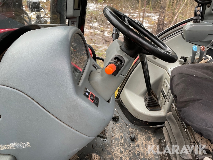 Traktor Valmet N111 med Twin trac, Sunne, Klaravik auktioner