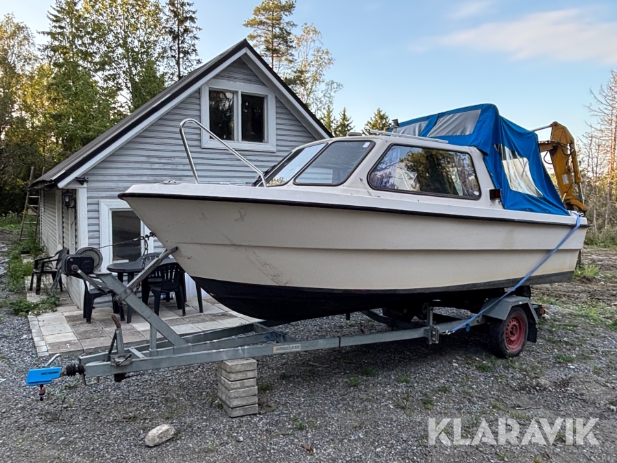 Motorbåt Ryds Hajen med trailer
