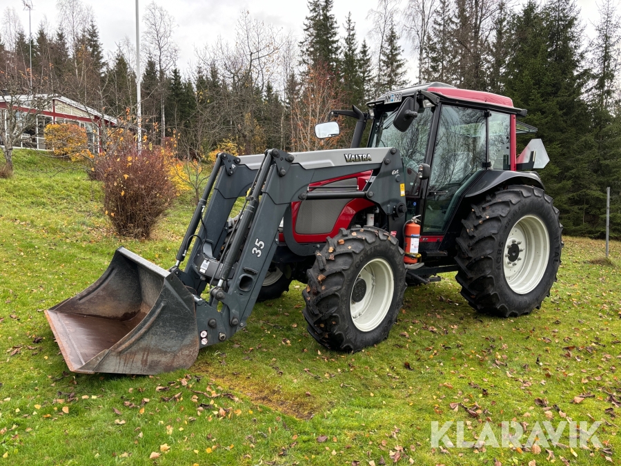 Traktor Valtra A75 med frontlastare endast 1400 timmar