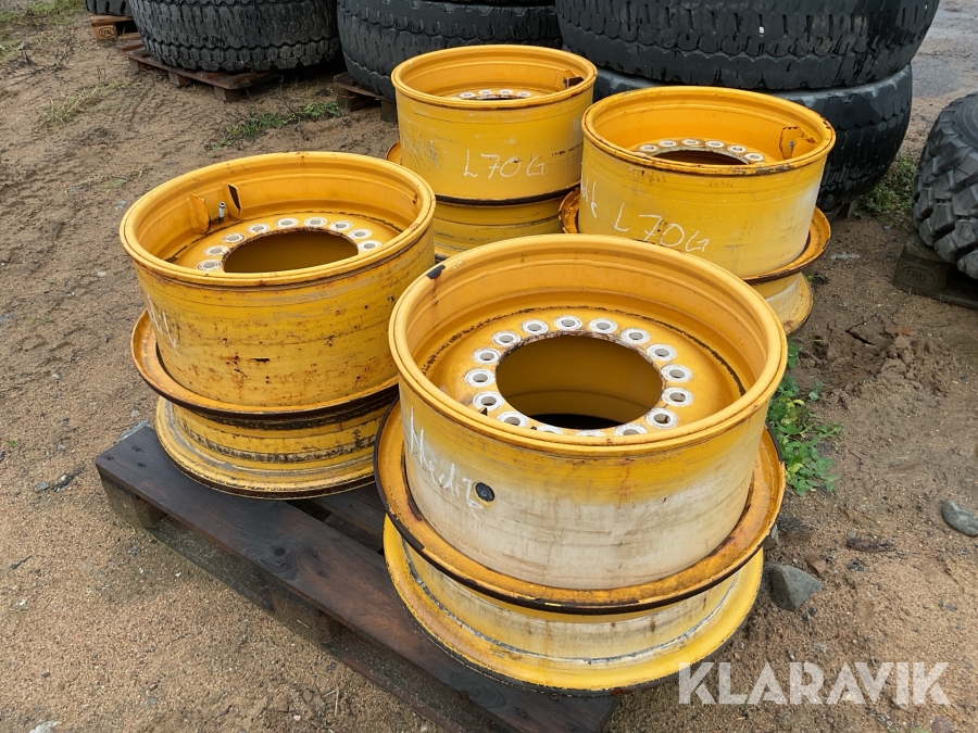 Fälgar till L70 Volvo 20.5-25 4st