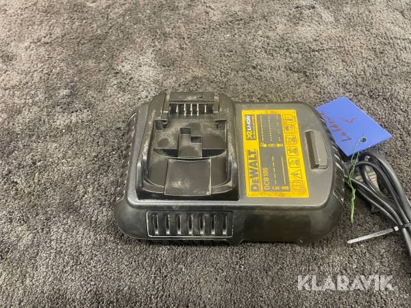Laddare Dewalt DCB 105