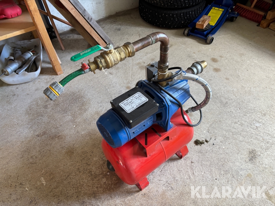 Vattenpump Clas Ohlson med 2st ibc-tank