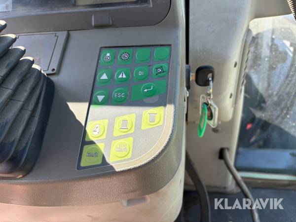 Traktor Fendt 820 Vario, Skinnskatteberg, Klaravik auktioner