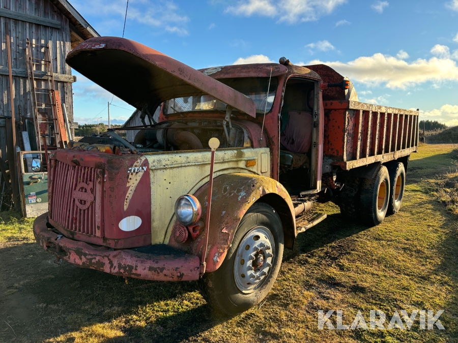 Veteranlastbil Volvo Titan L-49526