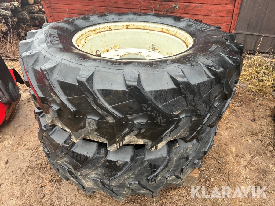 Däck på fälg Pirelli 460/85R34