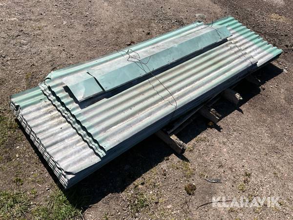 Aluminiumplåtar korrigerad, ca 40 st, ca 85 m2