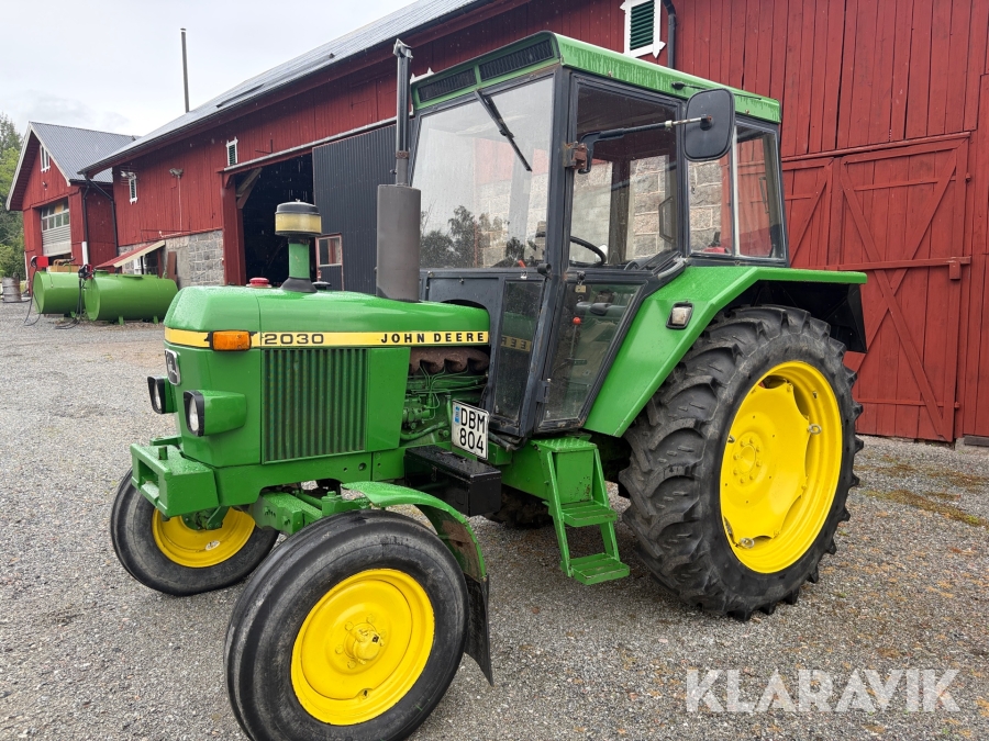 Traktor John Deere 2030