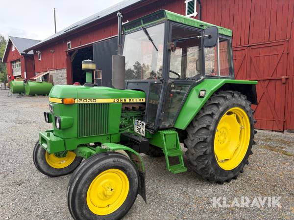 Traktor John Deere 2030