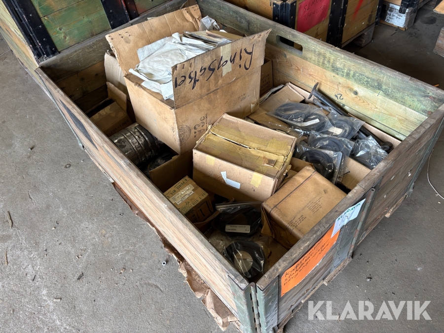 Blandade delar, packboxar m.m. Till elverk 1 st pall