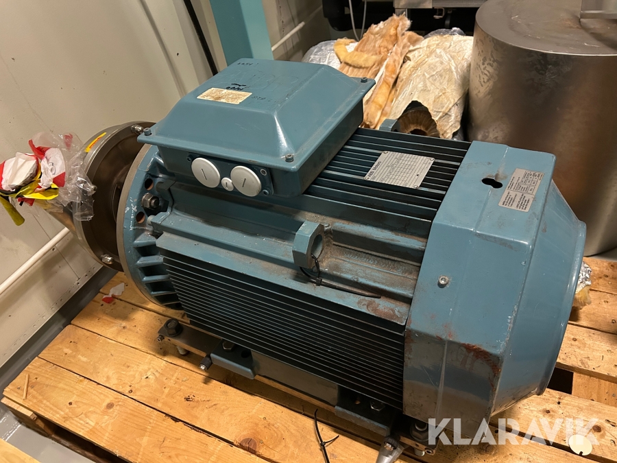 Vattenpump till WFI vatten ABB M2AA 200 MLA 2