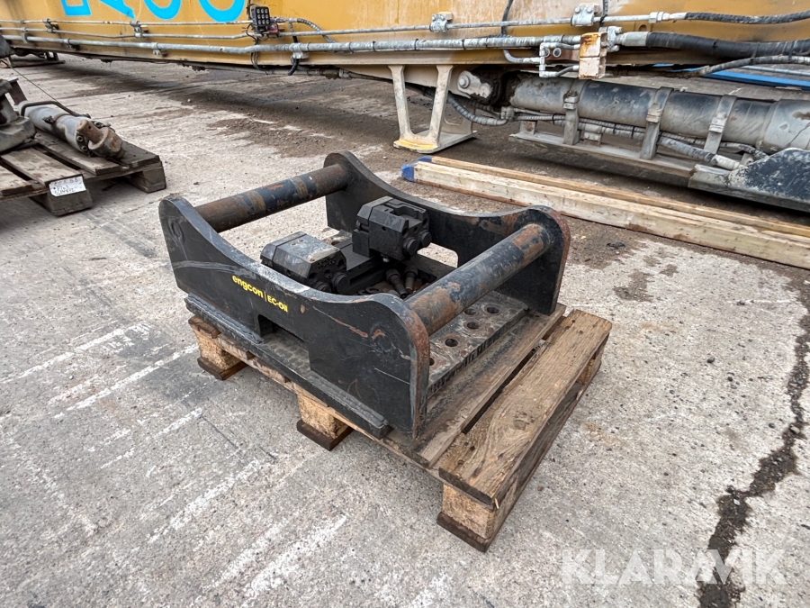 Redskapsfäste Engcon S70 EC-Oil