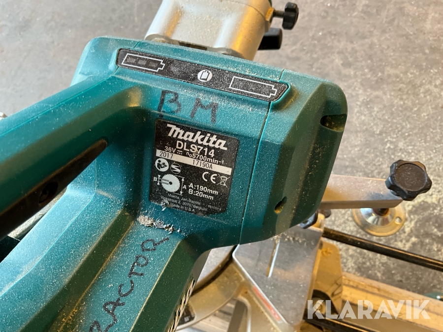 Kap- och gersåg Makita DLS714 med sågbord