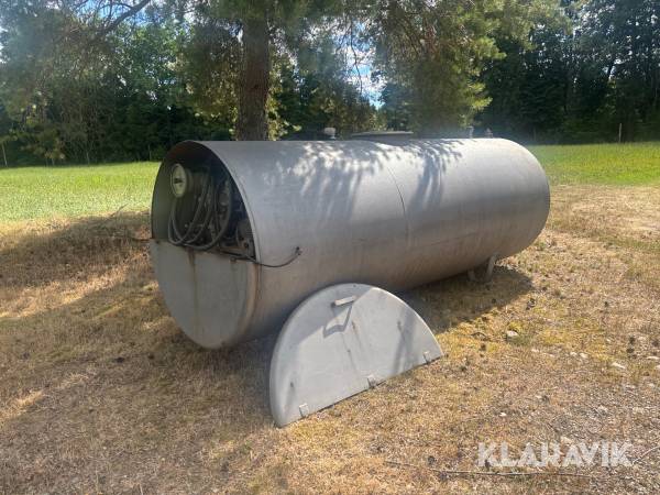 Dieseltank 5000L med pump och räkneverk