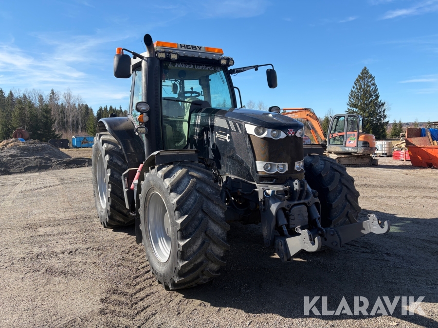 Traktor Massey Ferguson 7718 och dubbelmontage