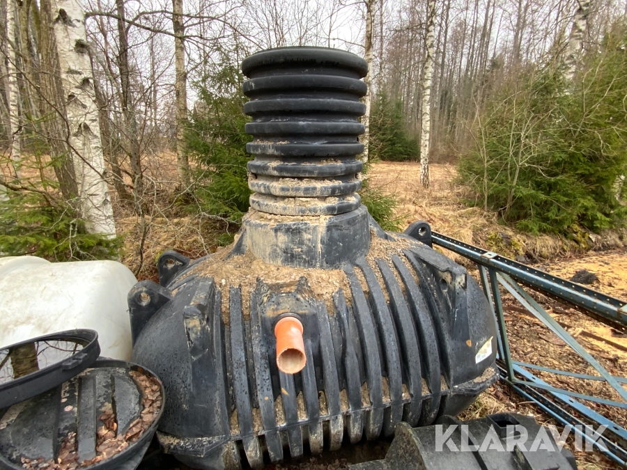 Avloppstank / trekammarbrunn 2m3