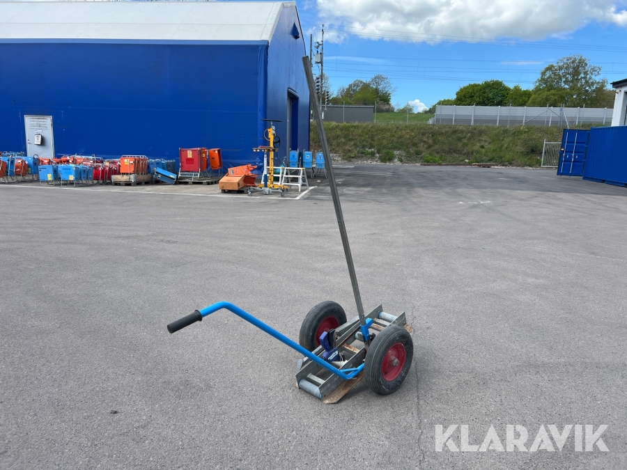 Fönster och dörrkärra 