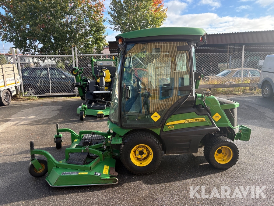 Gräsklippare John Deere 1585 Terrain Cut
