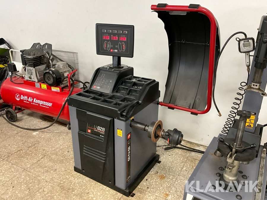 Automatisk däckbalanseringsmaskin Pela U-828