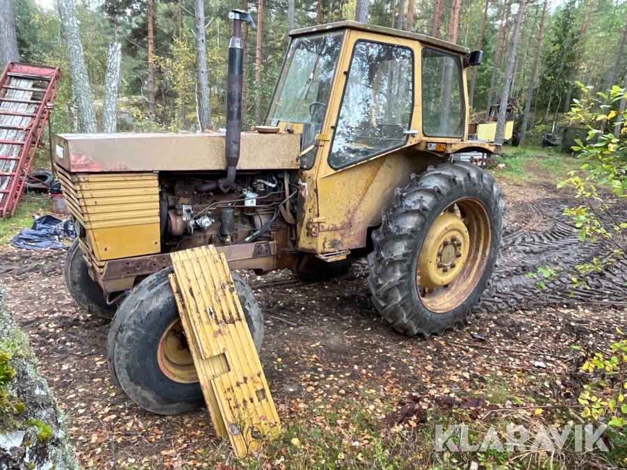 Traktor Valmet 702