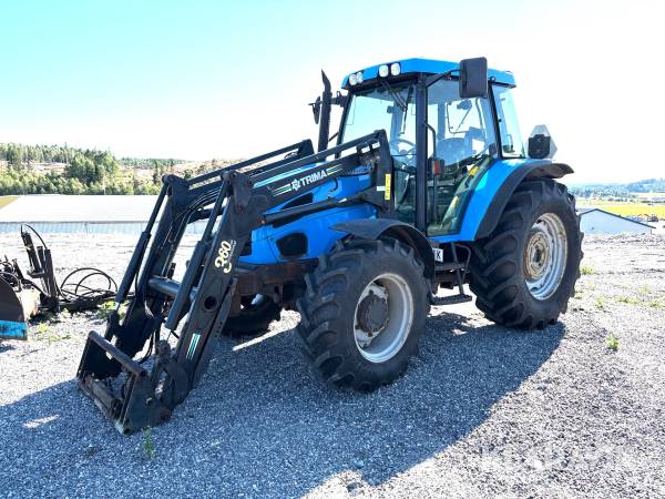 Traktor Landini Mythos DT 100 med lastare och vikplog