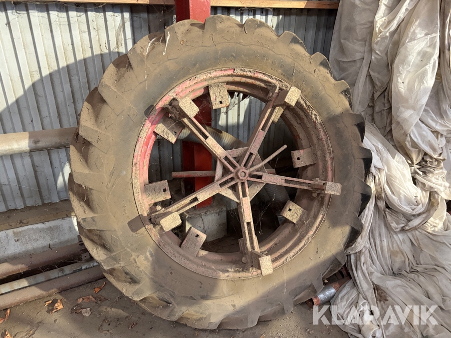 Lantbruksdäck Goodyear 14.9-38