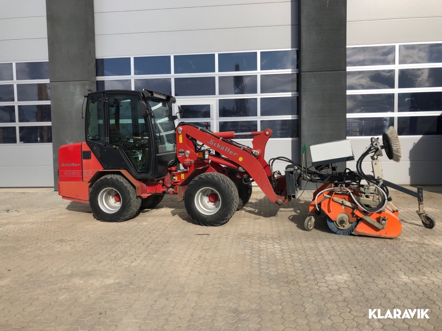 Redskapsbärare Schäffer 4050 ZS 