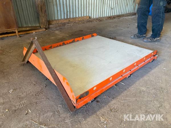 Skjutbart lastflak Work System till pickup