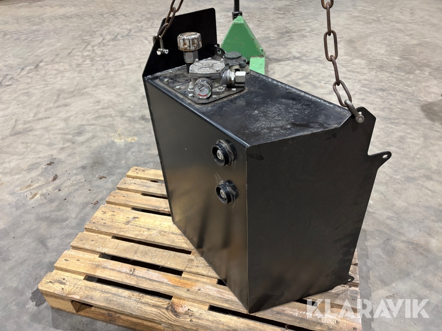 Hydraultank till skogskärra Parker