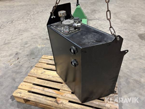 Hydraultank till skogskärra Parker