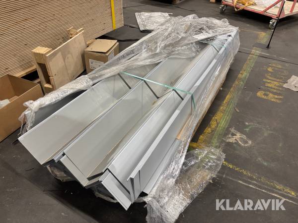 Fasadplåtar 160x160x2000mm ca 40st