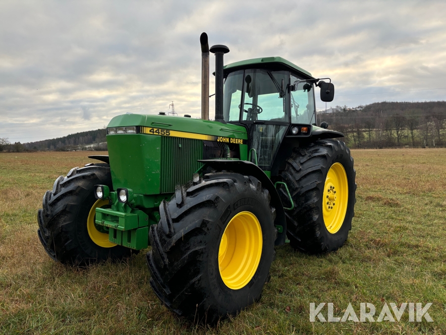 Traktor John Deere 4455 4WD
