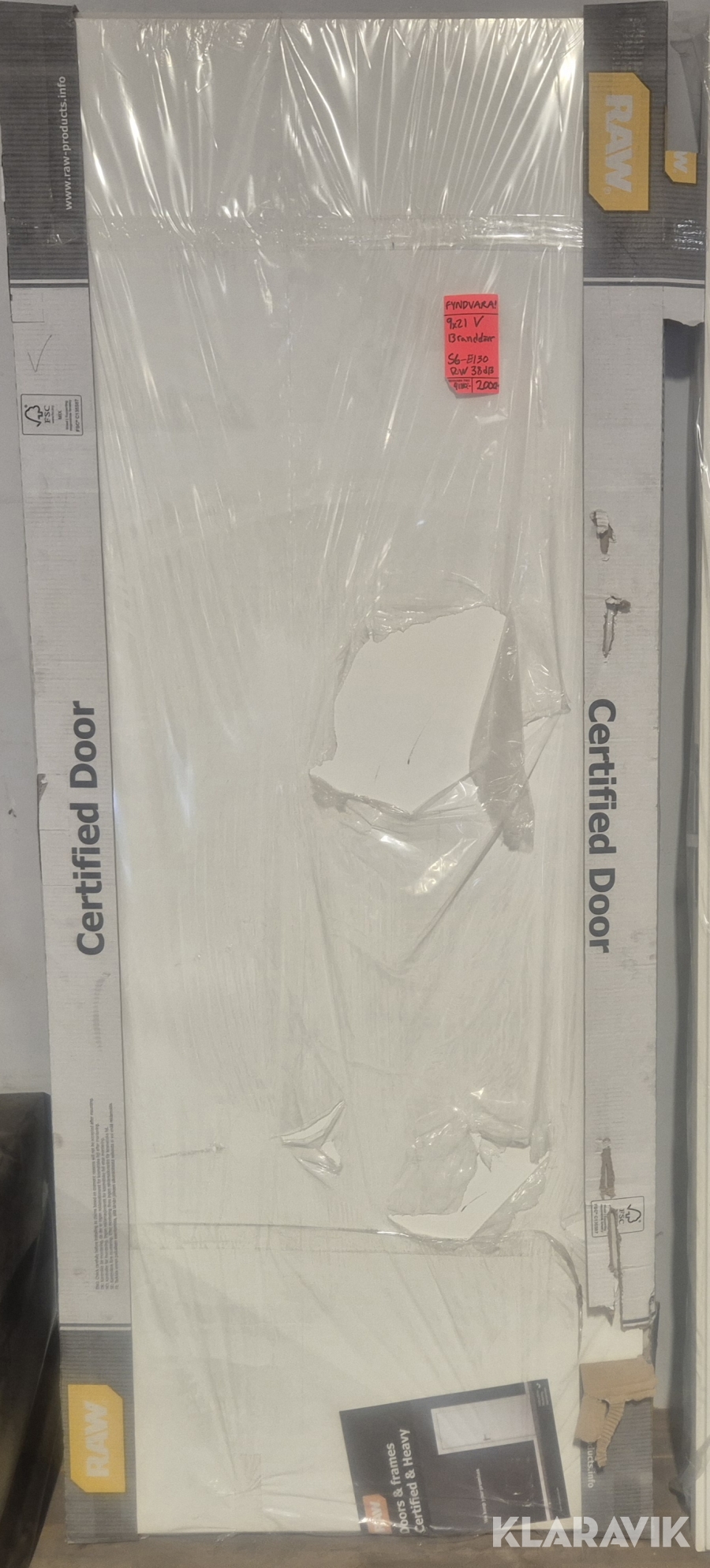 Branddörr 9x21, vit massivdörr, klass S6 EI30/Rw38 dB, vänsterhängd