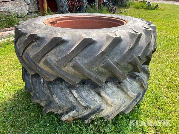 2st bakdäck till Volvo BM Continental 18.4-38