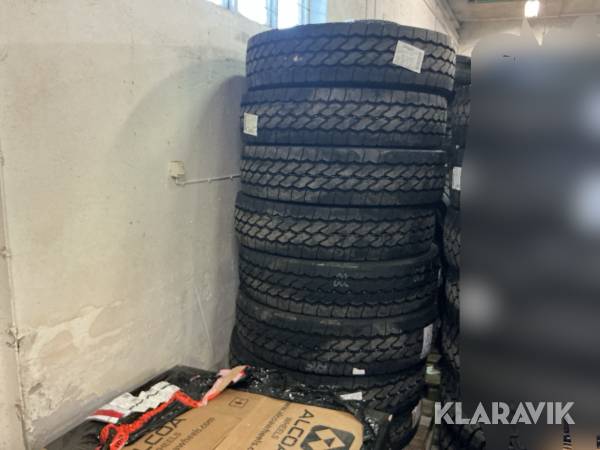 Lastbilsdäck Bridgestone 13R22.5 8st