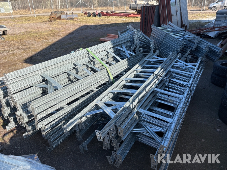 Däckställ 300 bilplatser