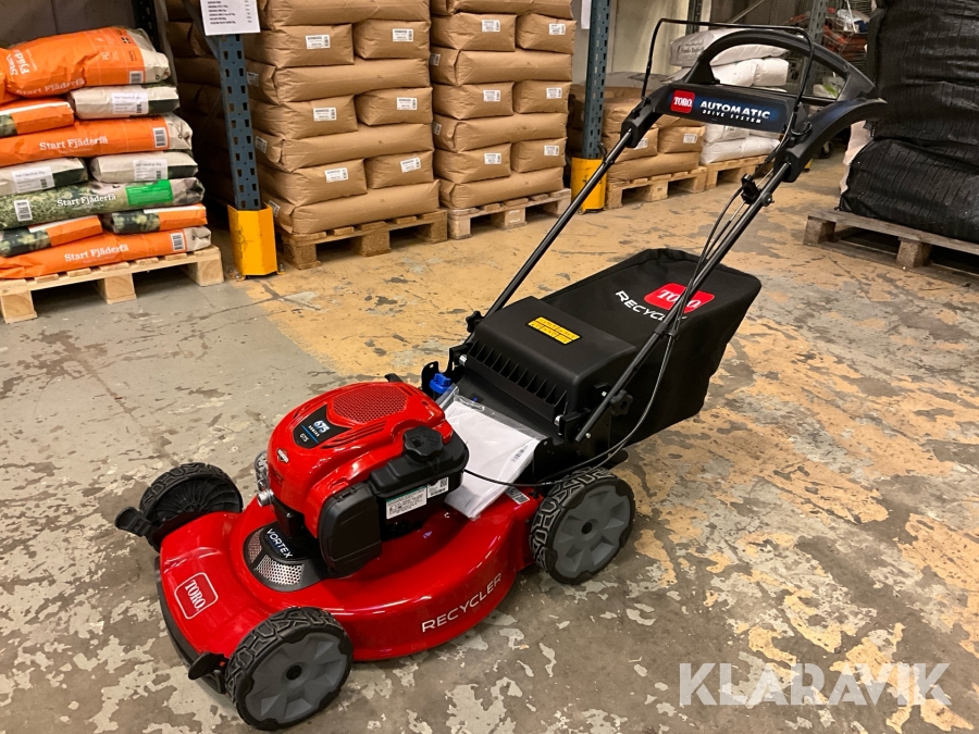 Gräsklippare med drivning och uppsamlare Toro 55AD Recycler