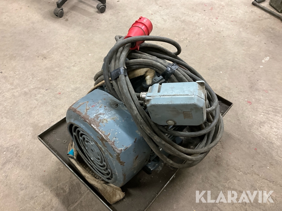 Elmotor med remskiva Mez 5,5 kW, Trosa, Klaravik auktioner