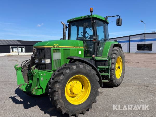 Traktor John Deere 7600