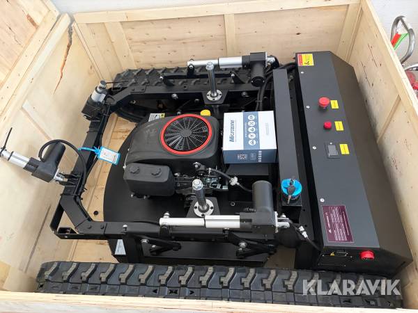 Bandad släntklippare med plogblad Lawn- Mover LNO- 800D