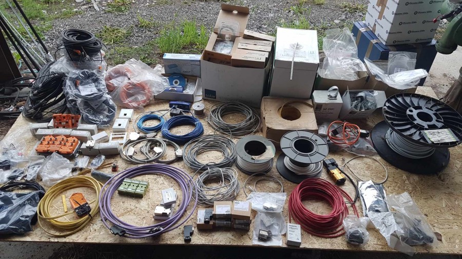 Parti med elektronikdelar