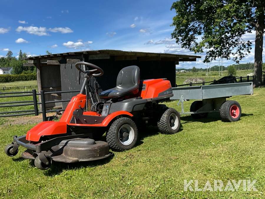 Gräsklippare Husqvarna R18 med tippbar släpkärra