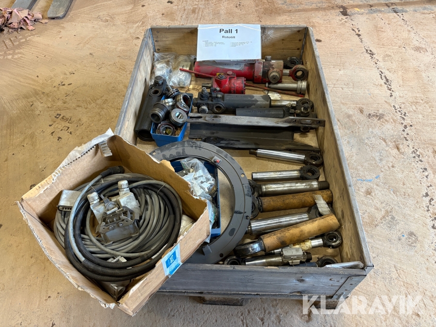 Parti med reservdelar till Rototilt Rototilt