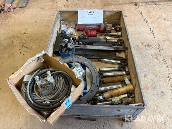 Parti med reservdelar till Rototilt Rototilt