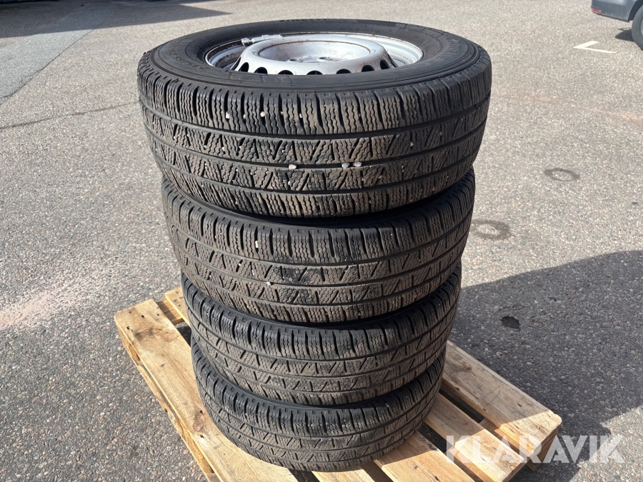 Vinterdäck Pirelli 235/65-16C